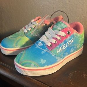 Heelys Pro20 Prints Skate Shoe HES10334H Pink Purple Rainbow Youth size 13C
